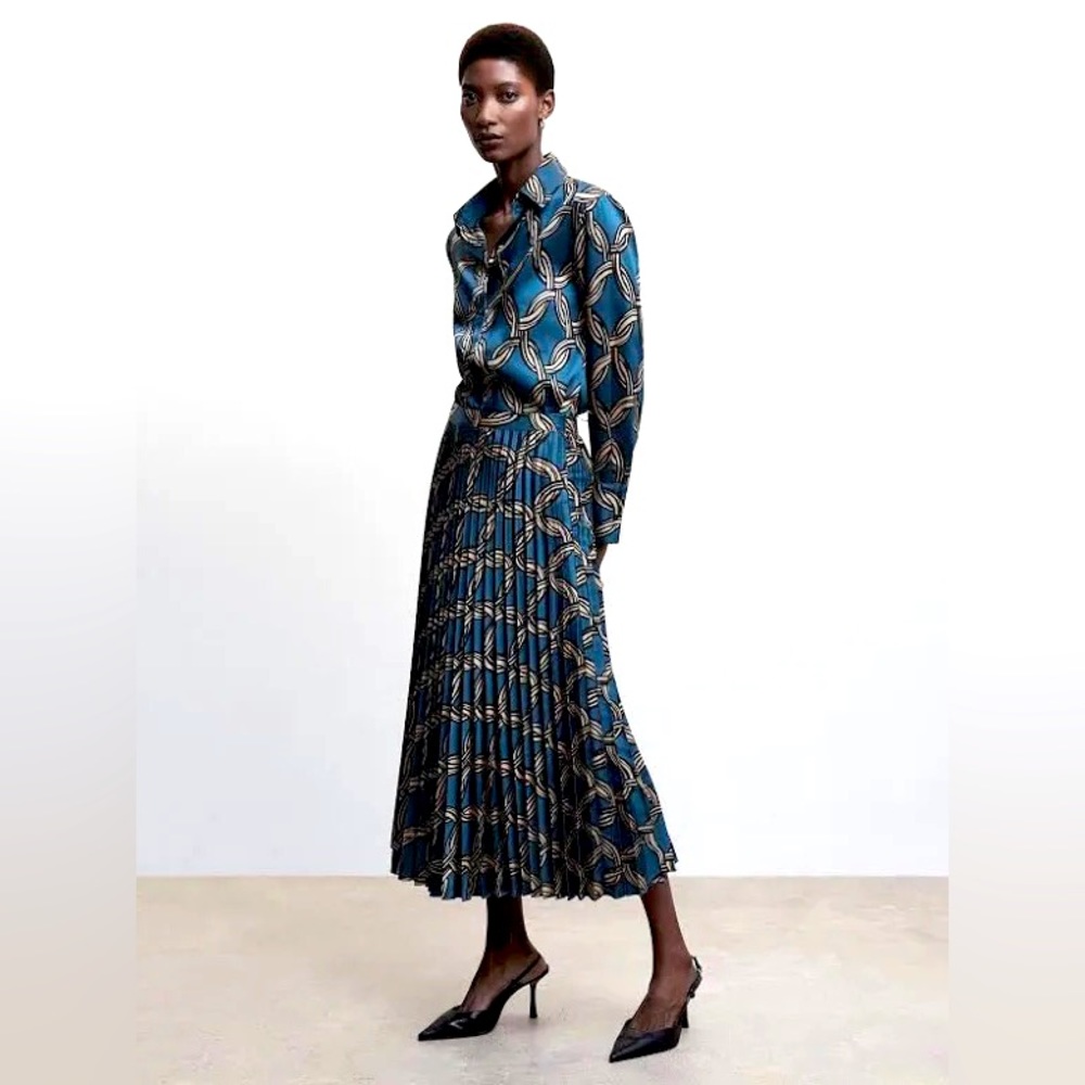 Geometric Print Pleated Skirt
